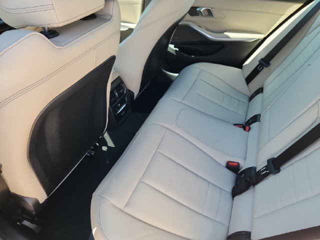 Used 2025 BMW M340i xDrive AWD/4WD image 8