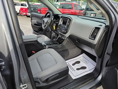 Used 2020 Chevrolet Colorado W/T w/ WT Convenience Package RWD image 19