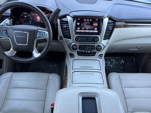 Used 2015 GMC Yukon Denali w/ Touring Package image 16