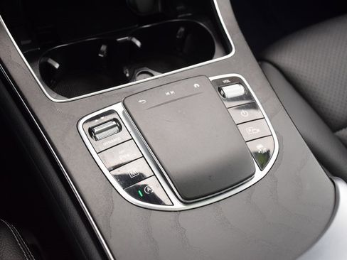 Used 2022 Mercedes-Benz GLC 300 image 29