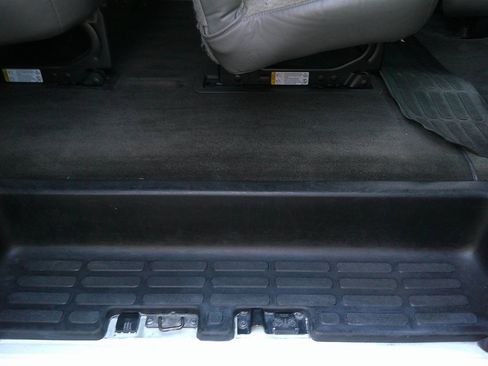 Used 2017 Chevrolet Express 3500 LT w/ LT Preferred Equipment Group image 22