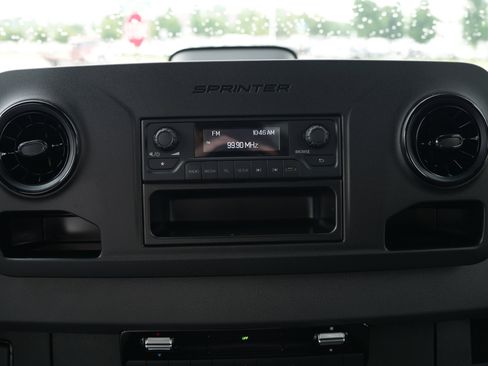 New 2025 Mercedes-Benz Sprinter 2500 image 27