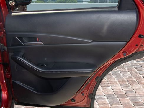 Used 2023 MAZDA CX-30 AWD 2.5 S w/ Select Package image 17