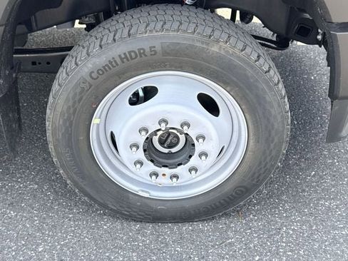 New 2024 Ford F550 4x4 Regular Cab Super Duty image 10