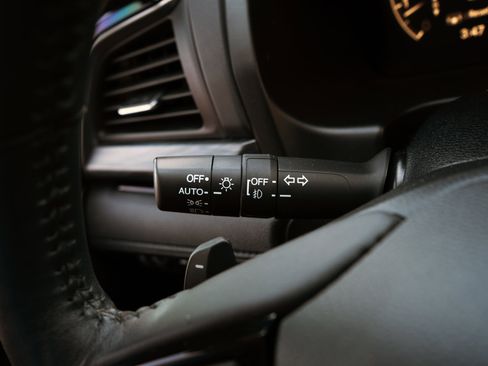 Used 2025 Honda Odyssey Elite image 24