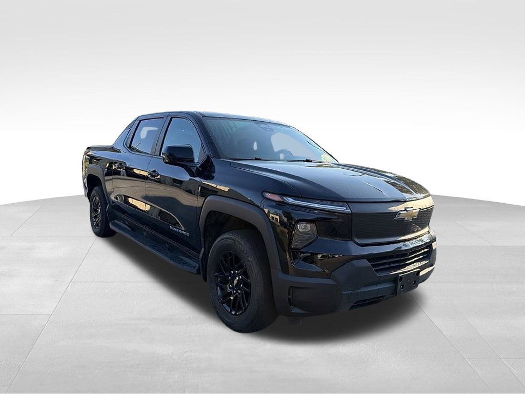 Used 2024 Chevrolet Silverado EV W/T AWD/4WD image 3