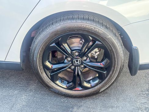 Certified 2025 Honda Accord SE image 12