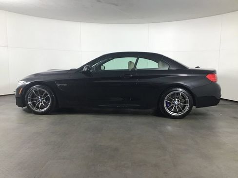 Used 2015 BMW M4 Convertible RWD image 2