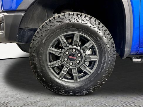 Used 2024 GMC Sierra 1500 AT4X AWD/4WD image 35