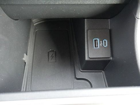 Used 2024 Ford Edge SEL w/ Convenience Package image 41