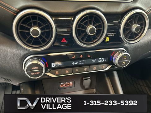 Used 2023 Nissan Sentra SR w/ SR Premium Package FWD image 16