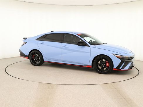 Used 2025 Hyundai Elantra N image 9