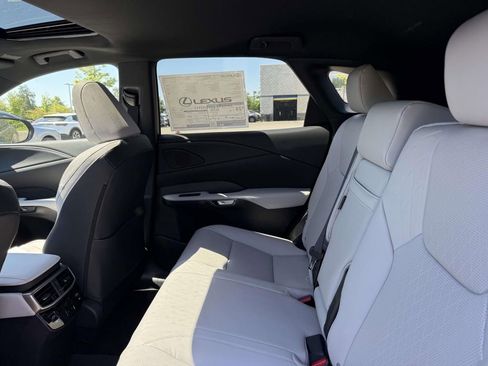 New 2026 Lexus RX 350 Premium Plus AWD/4WD image 13