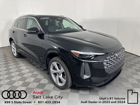 Used 2025 Audi Q5 Premium Plus w/ Premium Plus image 1