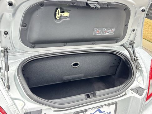 Used 2007 Chrysler Crossfire Limited image 13