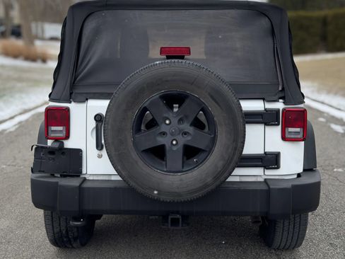 Used 2012 Jeep Wrangler Sport image 6