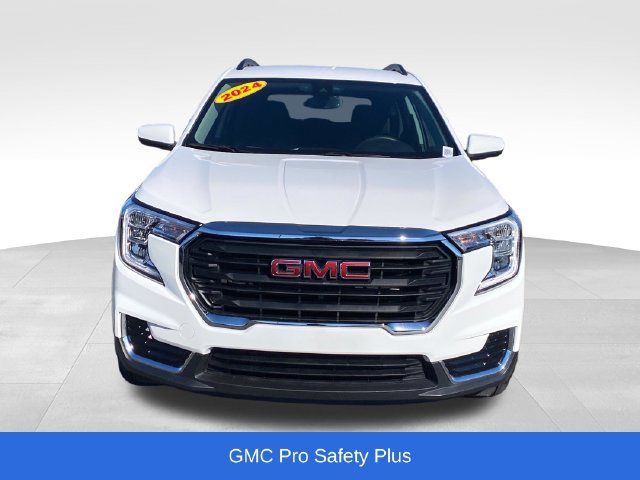 Certified 2024 GMC Terrain SLE w/ Driver Convenience Package FWD image 2