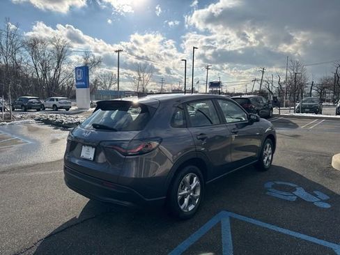Certified 2023 Honda HR-V LX image 8