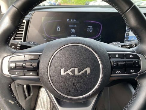 Used 2024 Kia Sportage EX AWD/4WD image 15