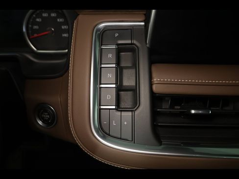 Used 2021 Chevrolet Tahoe High Country w/ Premium Package image 29