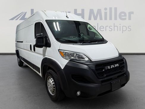 Used 2025 RAM ProMaster 3500 w/ Convenience Group image 7