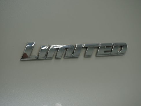 Used 2021 Toyota 4Runner Limited RWD image 8