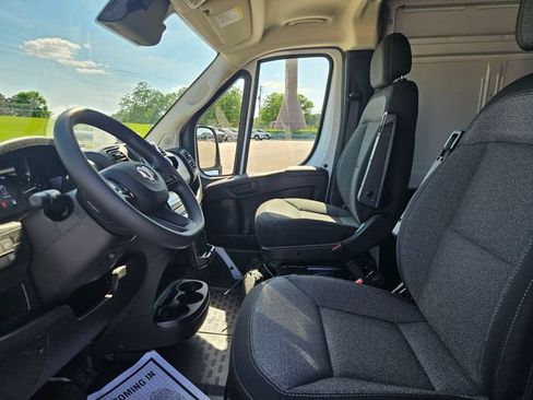 New 2026 RAM ProMaster 2500 FWD image 9