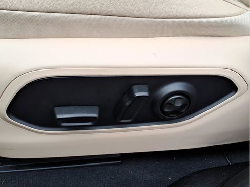 New 2026 Jeep Grand Cherokee Limited w/ Limited Altitude Package AWD/4WD image 17