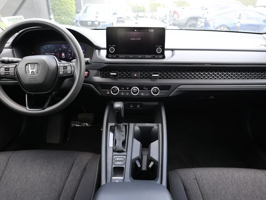 Used 2025 Honda Accord SE image 22