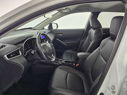 Used 2023 Toyota Corolla Cross XLE image 20