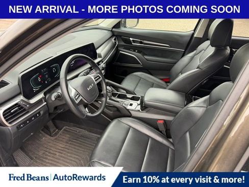Used 2025 Kia Telluride S AWD/4WD image 10