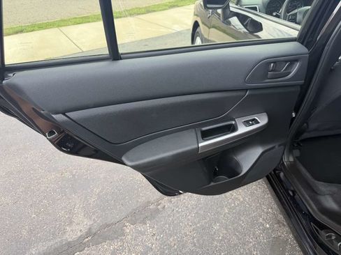 Used 2015 Subaru Impreza 2.0i AWD/4WD image 14