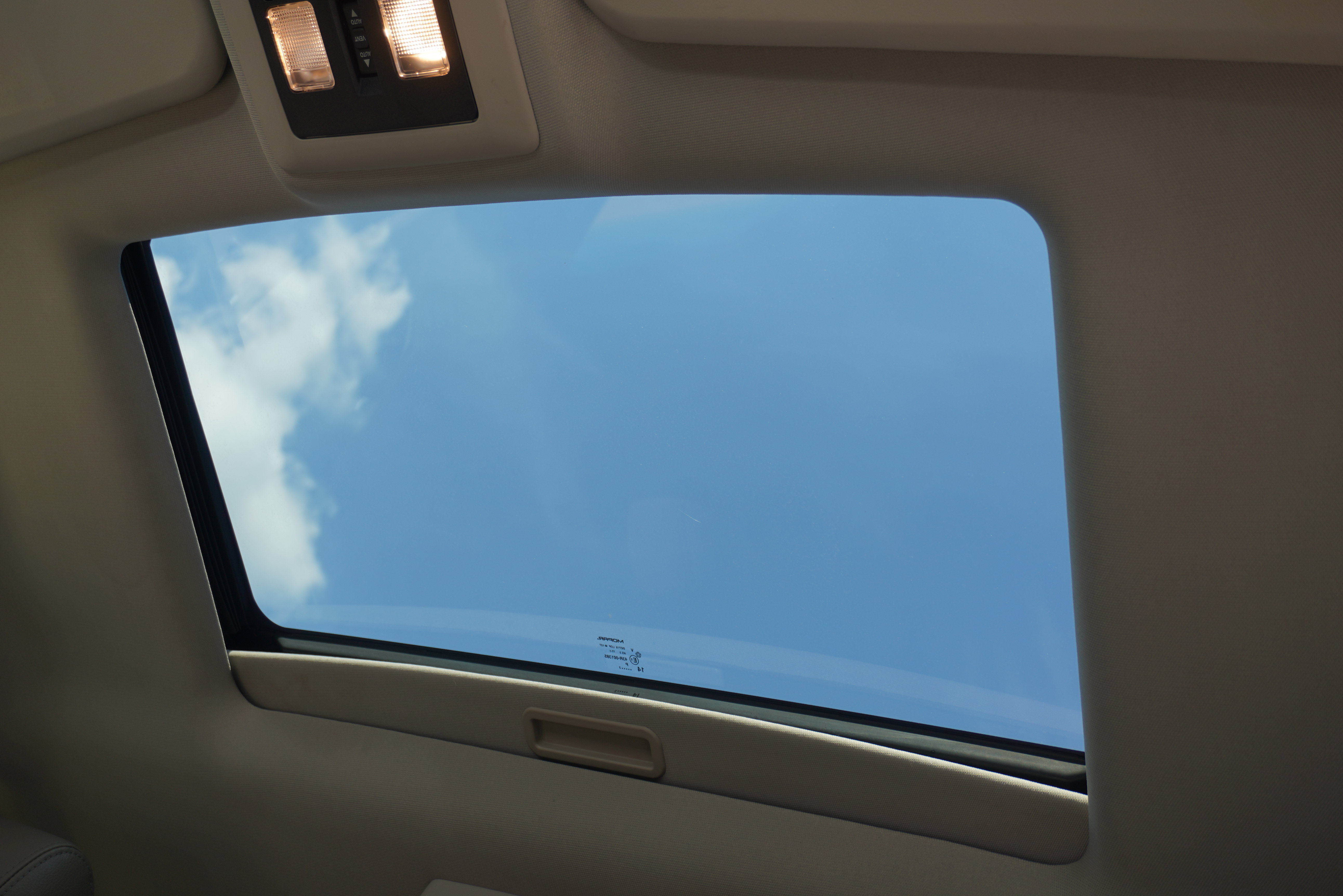 Used 2012 RAM 1500 Laramie RWD image 17