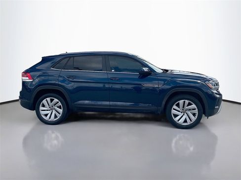 Used 2022 Volkswagen Atlas Cross Sport SE image 8