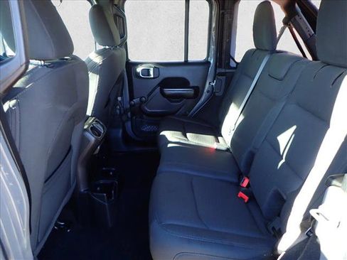 Used 2020 Jeep Wrangler Unlimited Sport image 9