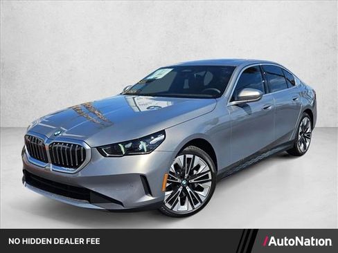 New 2026 BMW 530i w/ Premium Package RWD image 1