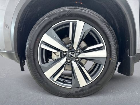 Used 2023 Nissan Rogue SL w/ SL Premium Package image 27