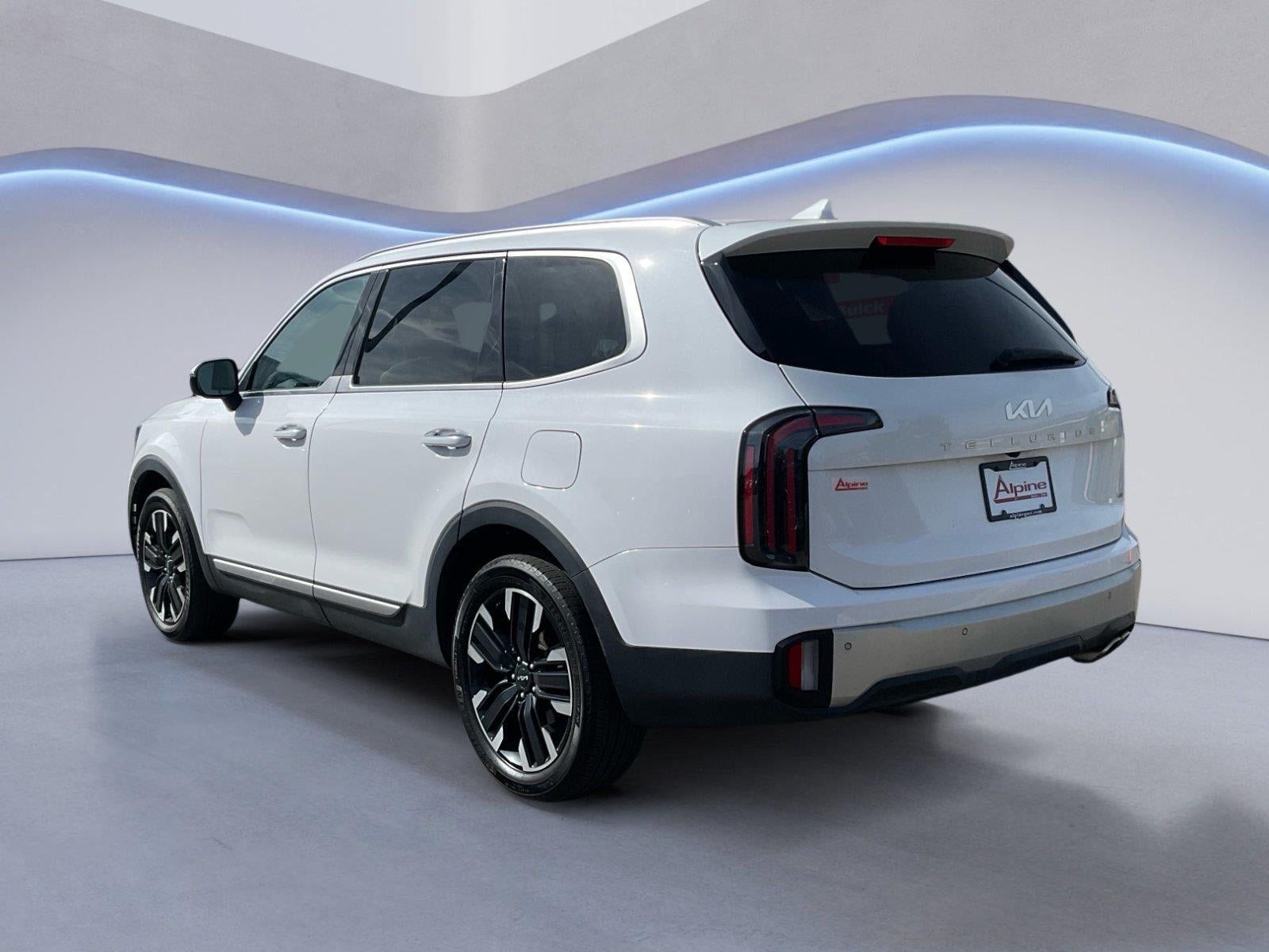 Used 2024 Kia Telluride SX AWD/4WD image 3