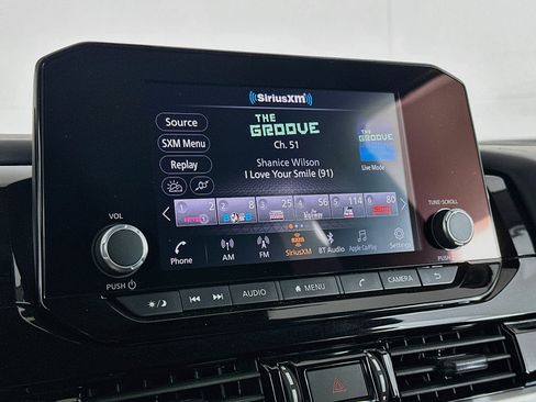 Used 2025 Nissan Pathfinder SV AWD/4WD image 21