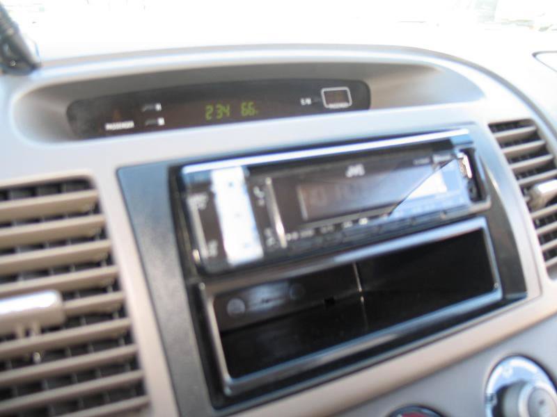 Used 2005 Toyota Camry LE FWD image 30