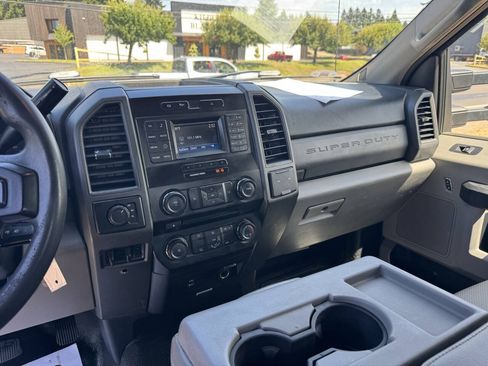 Used 2017 Ford F450 XL w/ Power Equipment Group AWD/4WD image 8