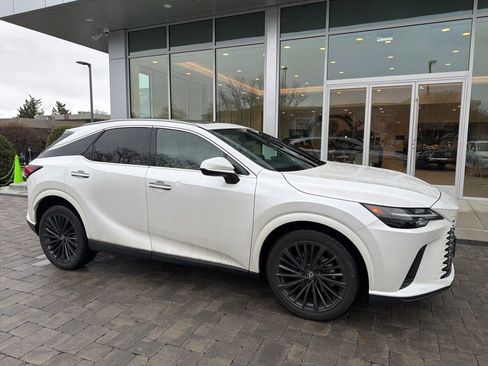 Used 2025 Lexus RX 350 Premium w/ Accessory Package image 4