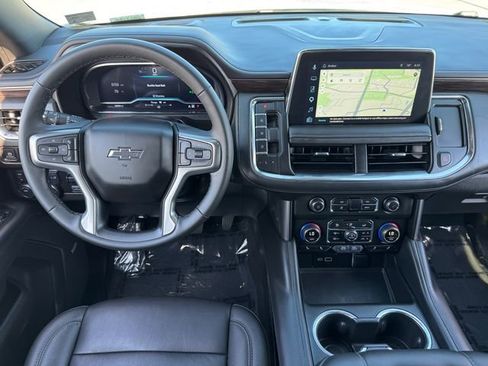 Used 2024 Chevrolet Tahoe Z71 w/ Luxury Package AWD/4WD image 4