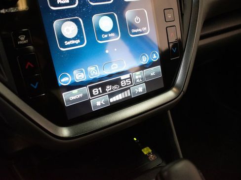 Used 2024 Subaru Crosstrek 2.5i Limited w/ Popular Package #3A image 17