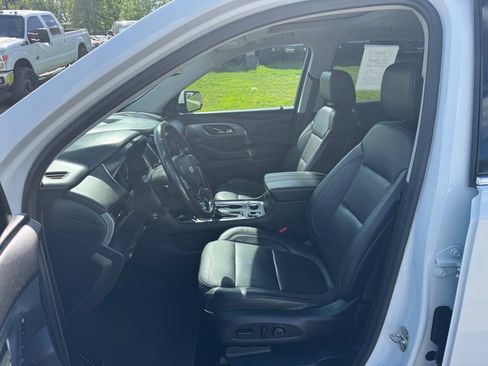 Used 2020 Chevrolet Traverse Premier AWD/4WD image 10