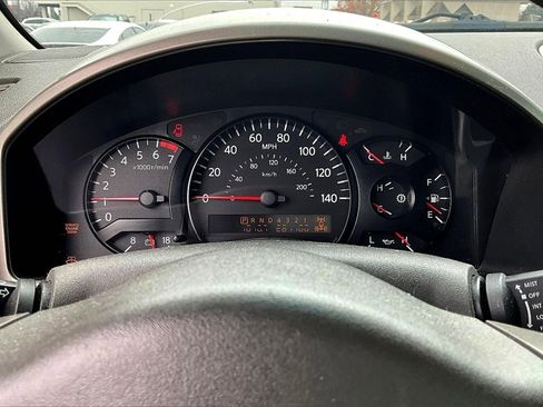 Used 2005 Nissan Armada SE image 8