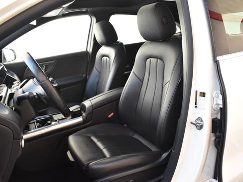 Used 2021 Mercedes-Benz GLA 250 4MATIC image 15