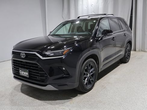 Certified 2024 Toyota Grand Highlander AWD image 7