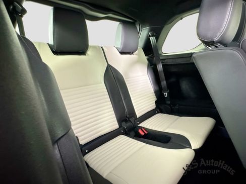 Used 2024 Land Rover Discovery Dynamic SE AWD/4WD image 34