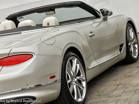 Used 2020 Bentley Continental GT image 14